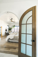 El ventilador de techo Maverick II presenta una silueta elegante y moderna con un diseño de tres aspas. Tiene un motor de CC reversible de 6 velocidades de ahorro de energía ultra eficiente. Incluye control remoto de mano  y una varilla descendente de 6 pulgadas. Garantía limitada de por vida. Listado ETL para lugares húmedos. 