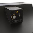 Enfriador evaporativo perfecto para talleres, cocheras y estudios de hasta 1,200 pies2 (110 m2). Control de velocidad variable. Diámetro del ventilador de 18 pulgadas (46 cm). Medios de enfriamiento de 8 pulgadas (20 cm)- Depósito de agua de 16 galones (73 lt). Garantía de 3 años